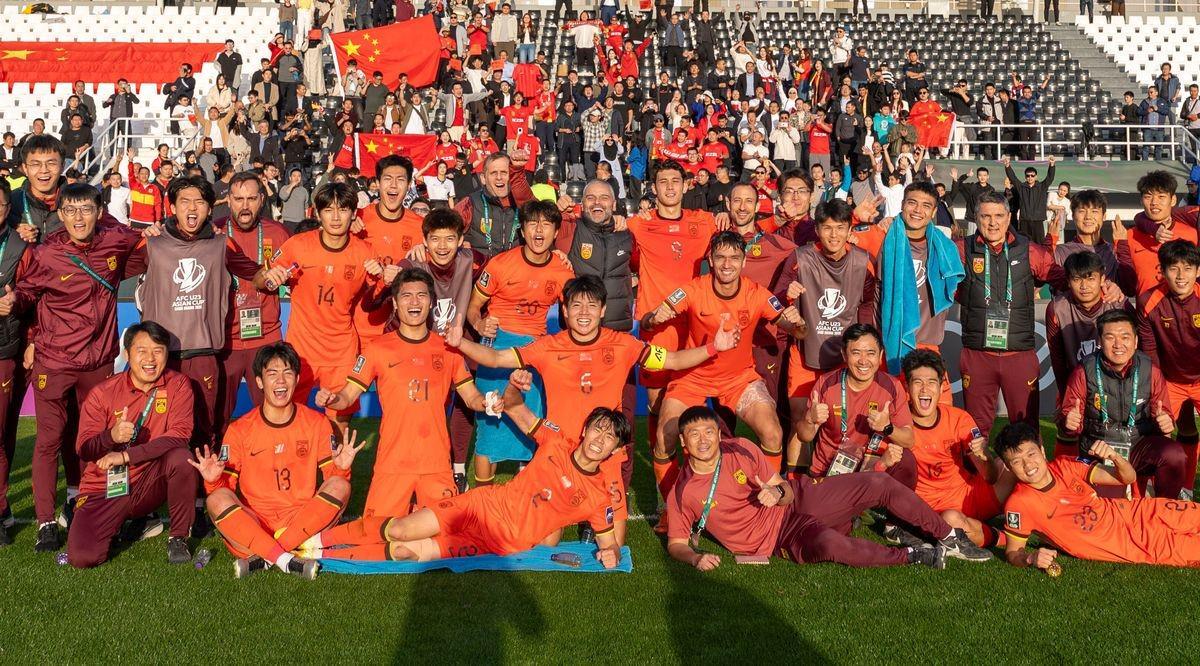 徐彬：我觉得我们这批人比上一次能力更强，在场上也更有内容