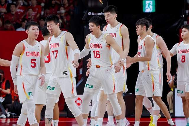 jiuyou入口-给中国男篮将帅打分：朱俊龙胡金秋满分，郭士强及两大心腹不及格